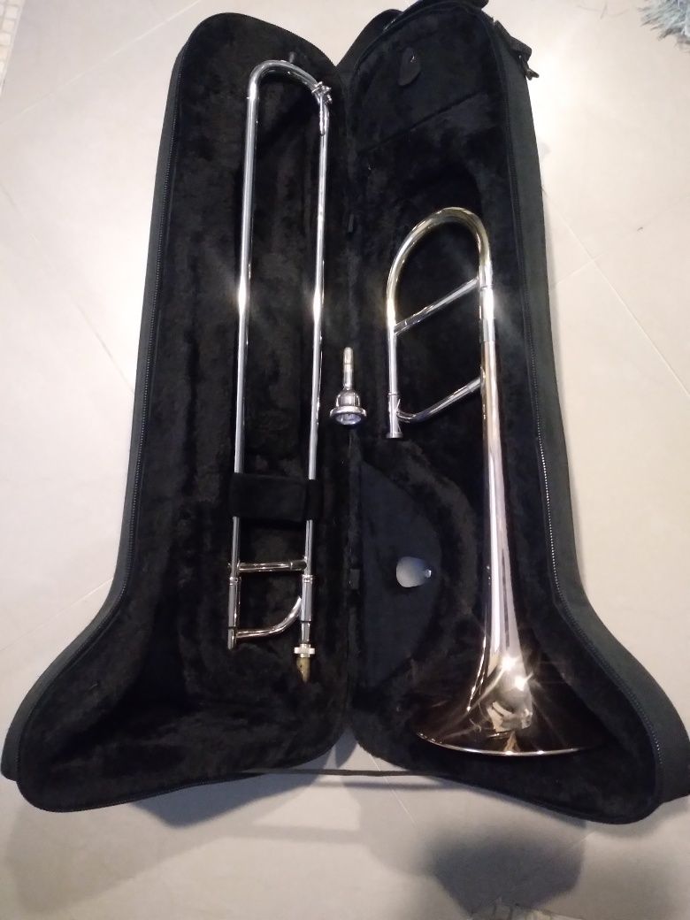 Puzon,instrument dęty