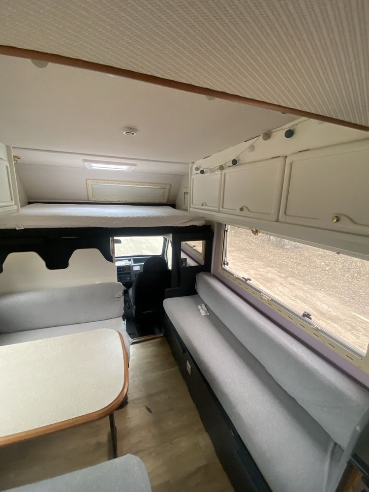 Camper Kamper Ford 2.5 diesel Markiza Solary Osobny Prysznic 4 osoby