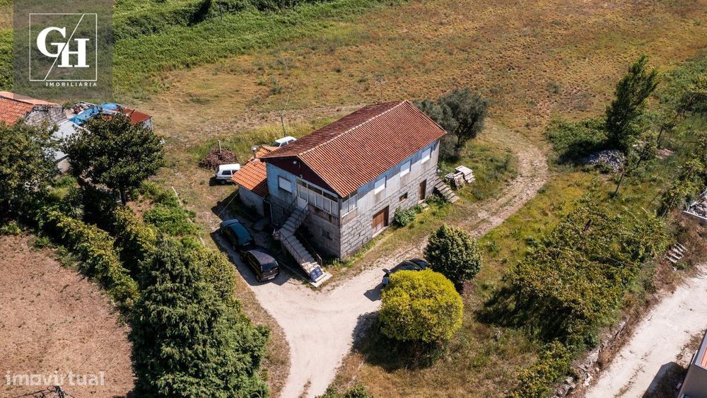 Quinta em Mogege com 17.490m2 de construção