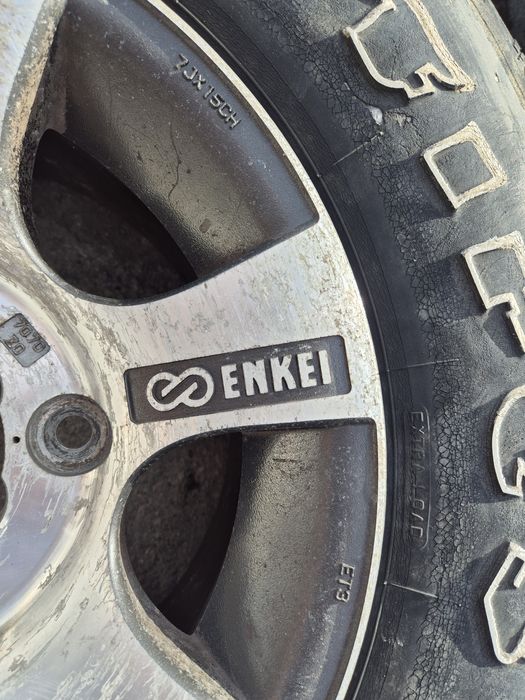 Jantes jipe r15 5 furos enkei