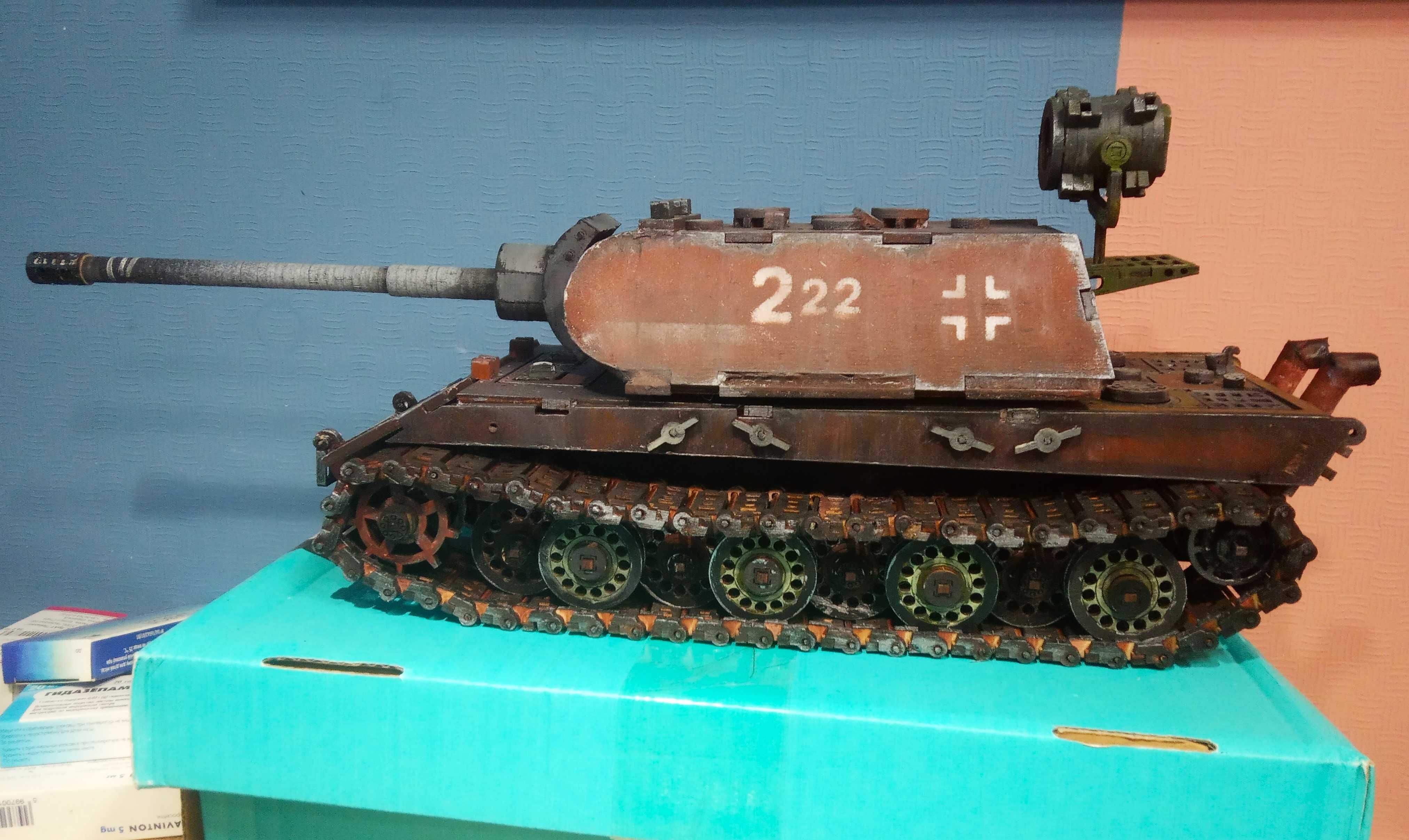 Модель танка Е-100