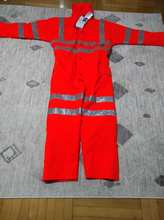 Sprzedam męski nowy ocieplany kombinezon roboczy