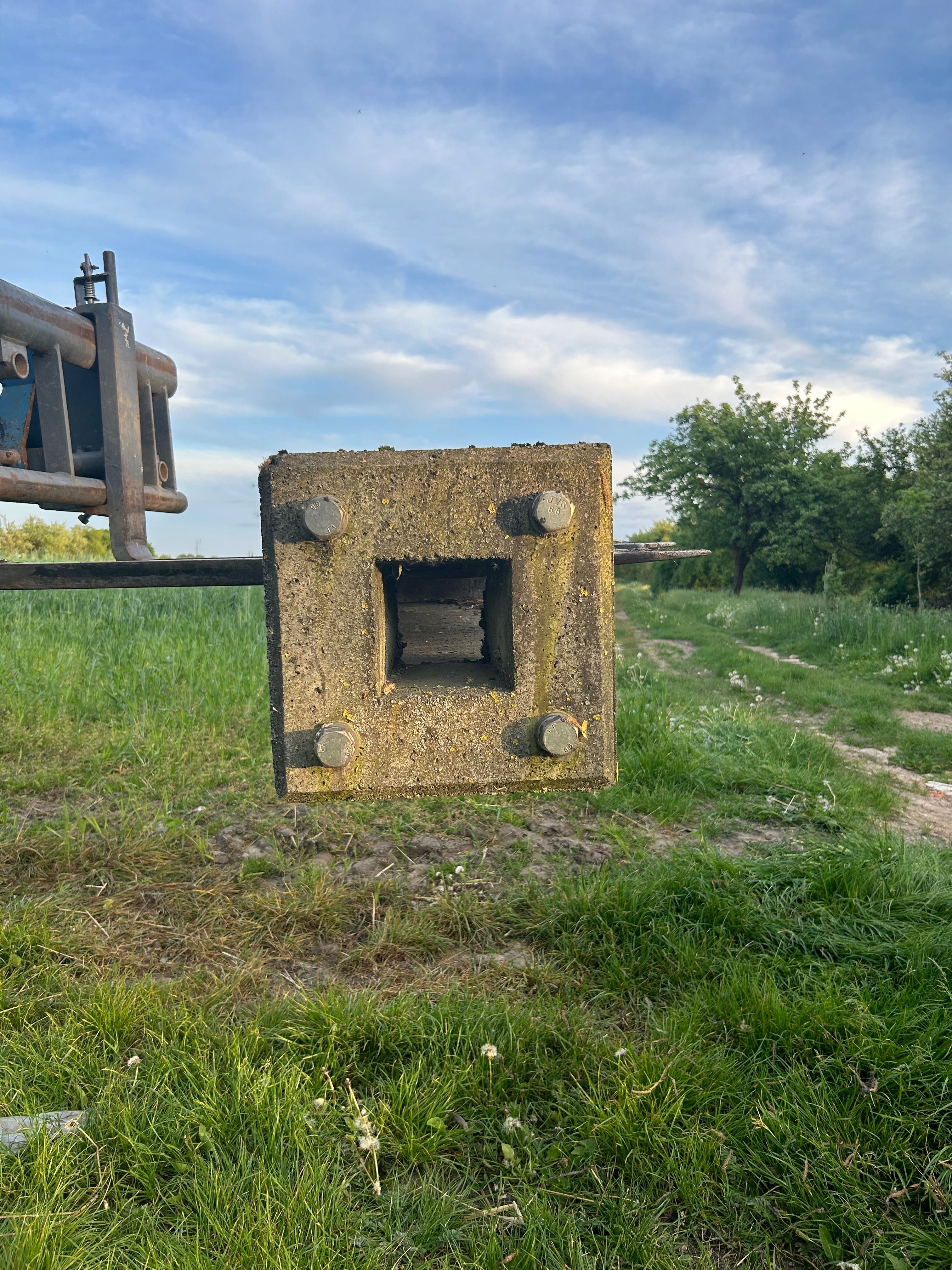 Fundament pod słup