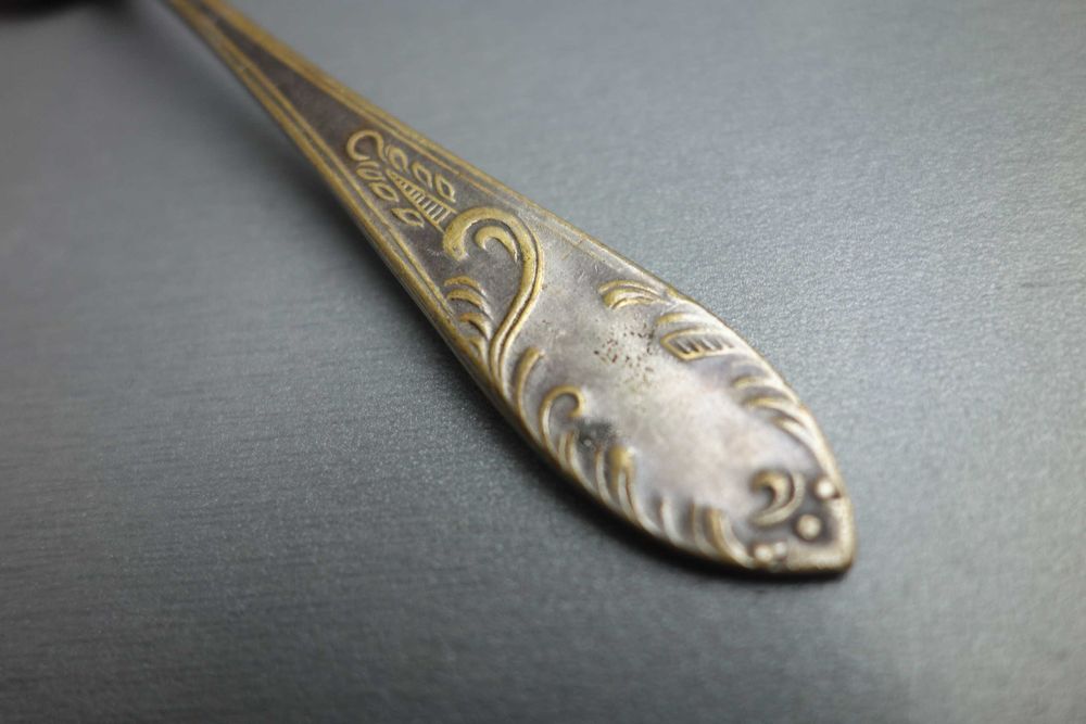 stara posrebrzana mała łyżeczka do cukru