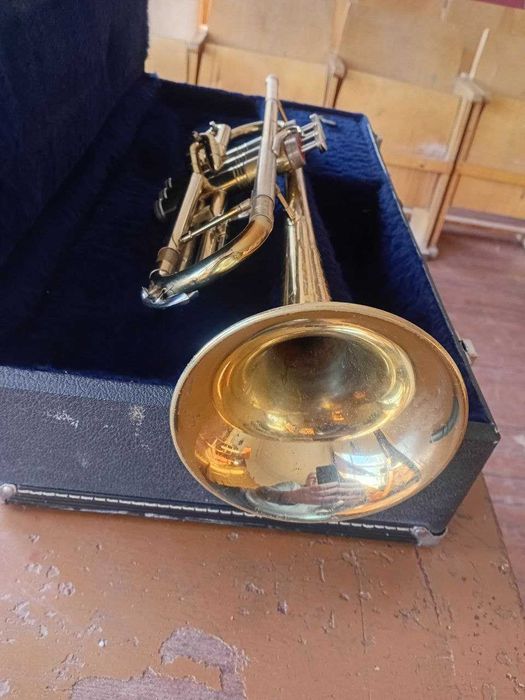 Продається труба Conn Director. Стан відмінний. Недорого, 240 у.о.