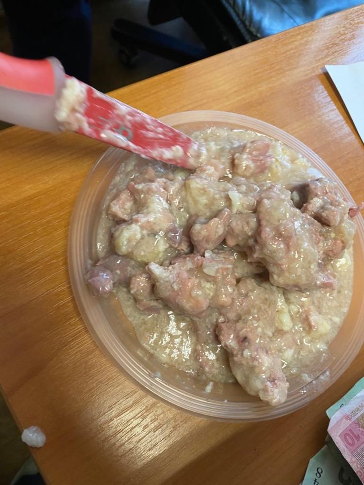 Продам тушенку говяжью и свинную