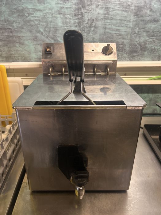 Fritadeira 10 litros trifasica