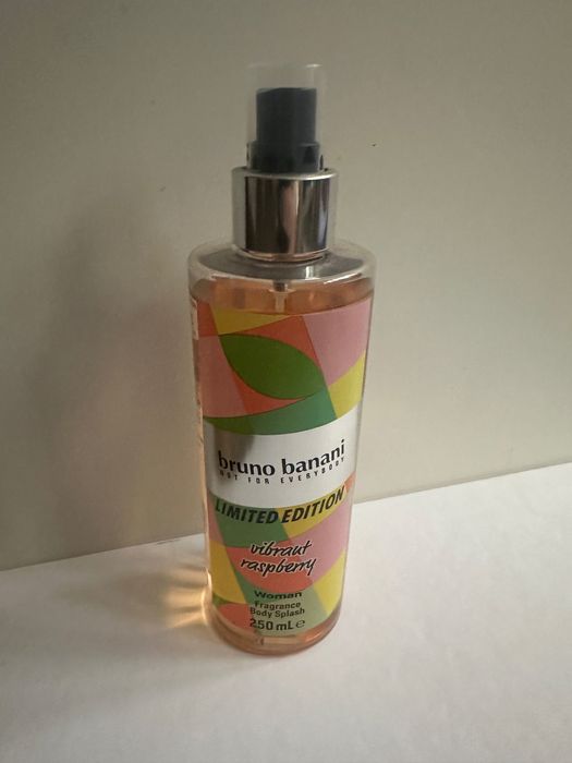 Mgiełka do ciała Bruno Banani Woman Summer Limited Edition