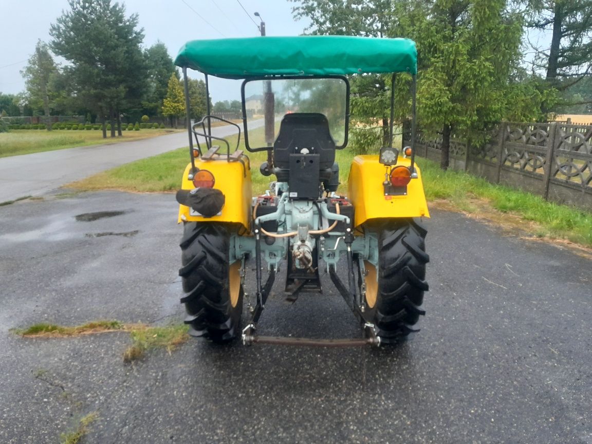 Ciagnik Ursus c 328 /330
