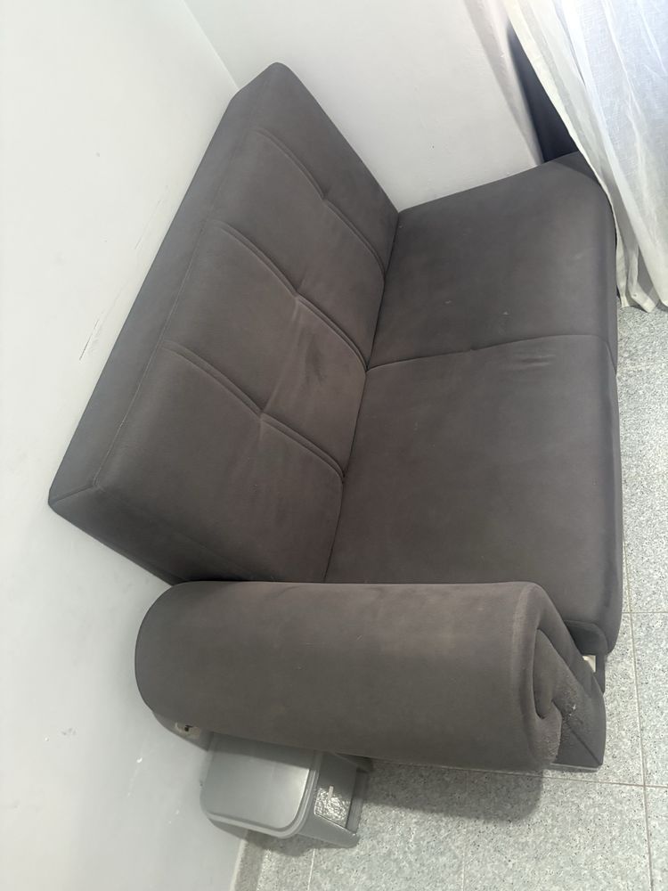 Sofa cama com arrumação