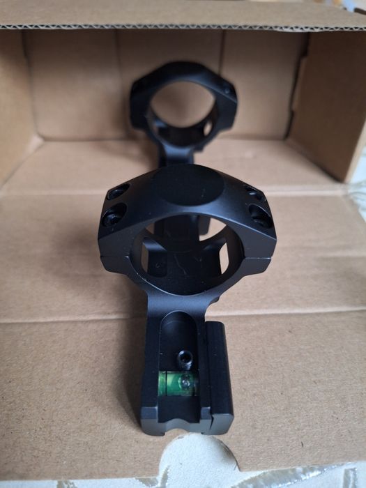 Montaż lunety 30mm 25.4mm jaskółczy ogon 11mm poziomiczka