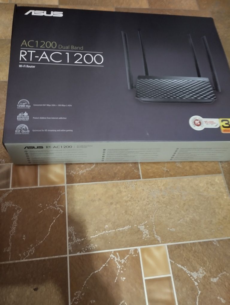 Продам wi-fi роутер asus 1200 v2