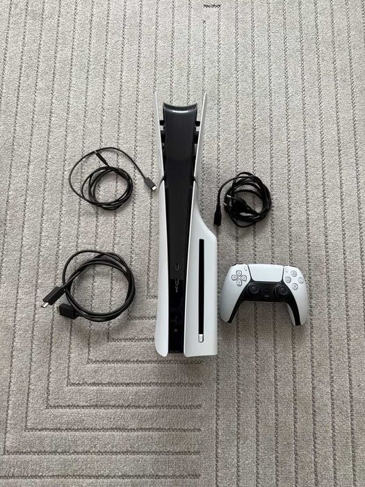 Konsola Playstation 5 Slim z napędem Blue-Ray bez wad na gwarancji