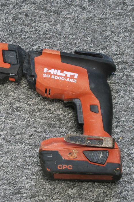 Wkrętarka do płyt HILTI SD 5000-A22, podajnik SD-M2 i bateria 1.6Ah