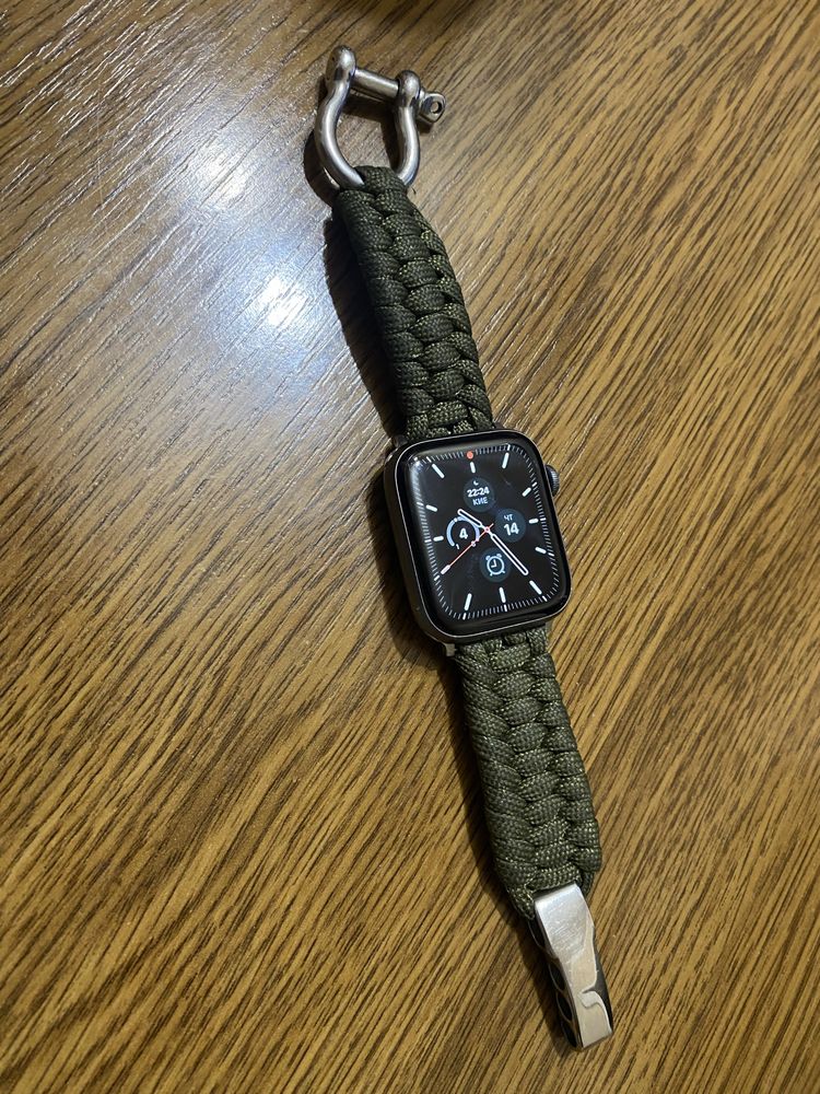 Apple wattch 5 44 mm. Часы