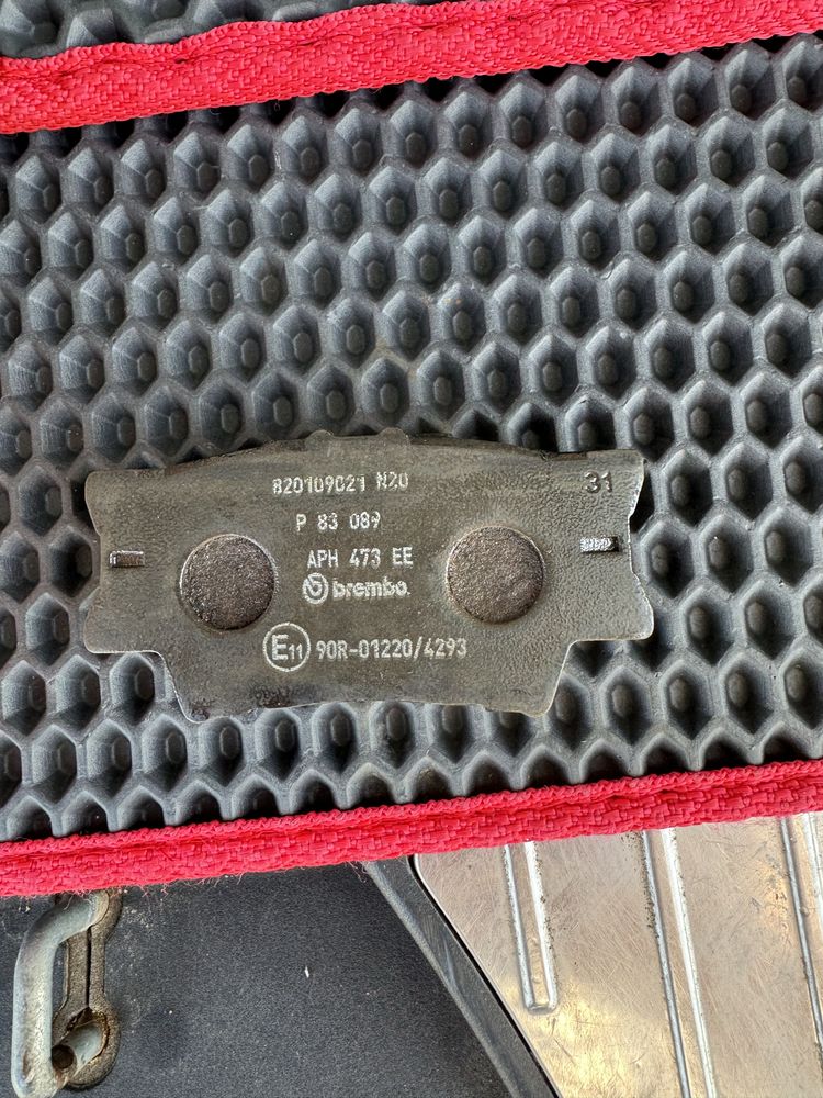 Колодки тормозні задні Brembo Toyota Camry v50 rav