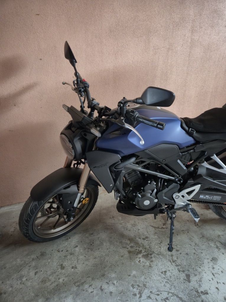 Mota Honda CB300R