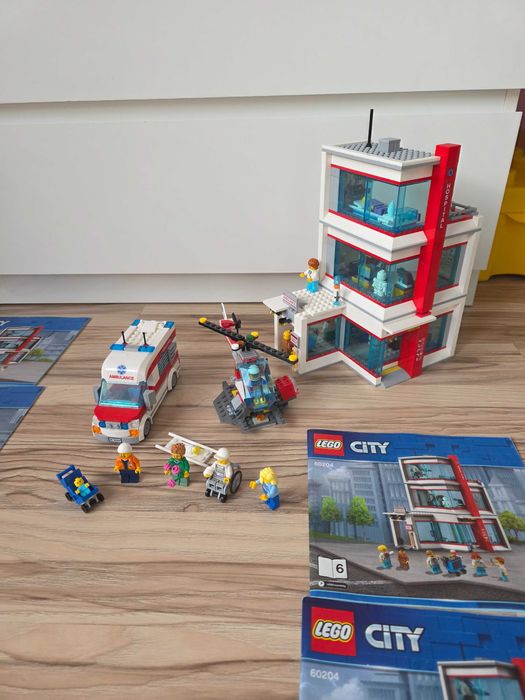 Lego City 60204 Szpital Rentgen Karetka Budynek Operacja Helikopter No