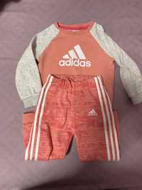 Спортивний костюм Adidas на дівчину 18-24 місяці