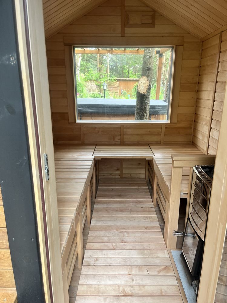 Domek drewniany z SAUNA i Jacuzzi JEZIORSKO