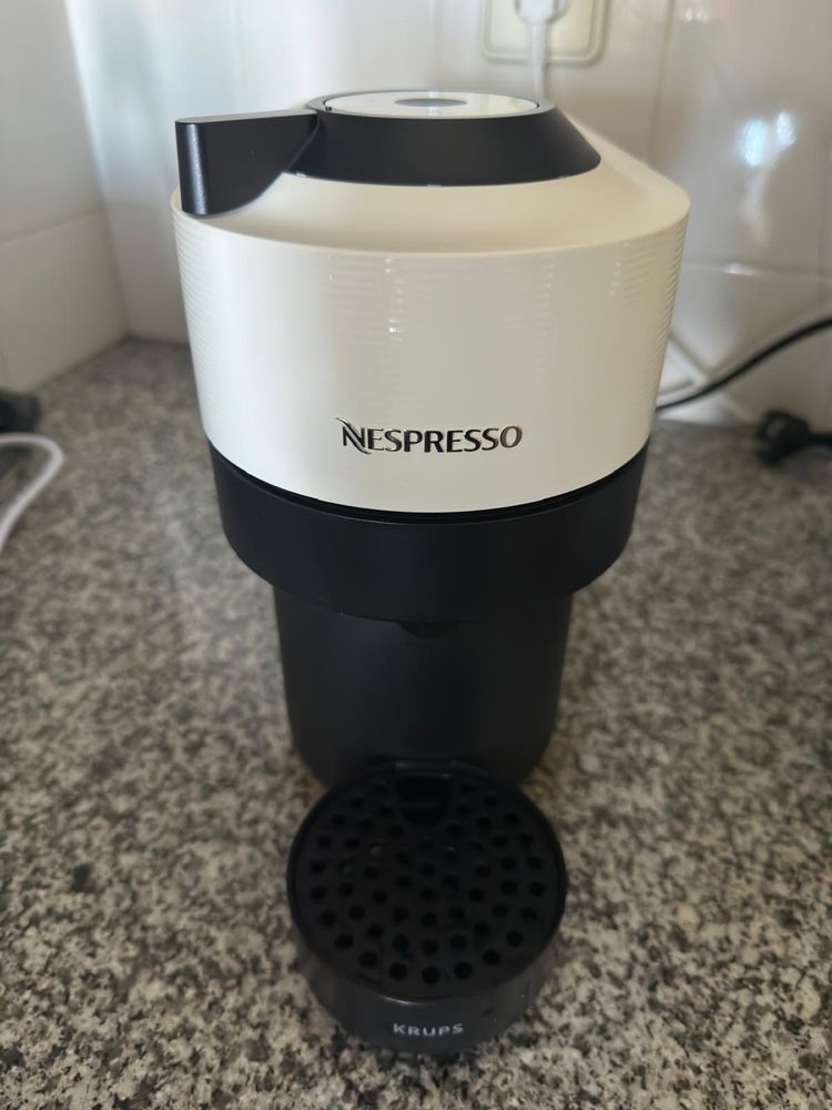 Máquina Café Vertuo Pop Coconut White Nespresso