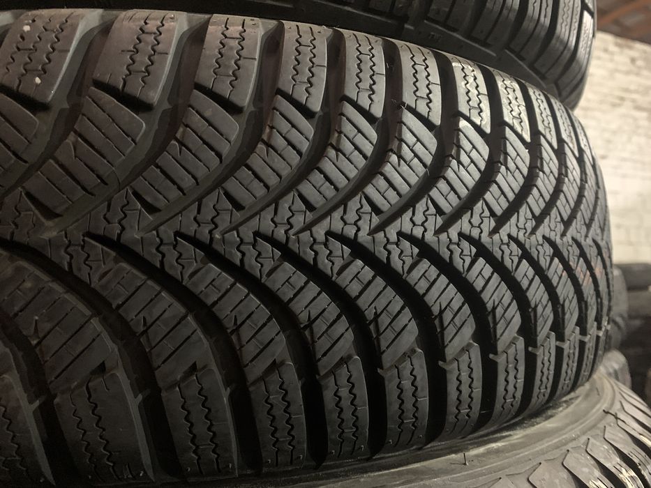 Шини б/у зима 205/55 R16 Hankook Isept RS 2