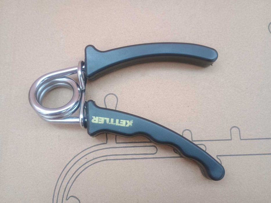 Еспандер кистьовий Kettler эспандер