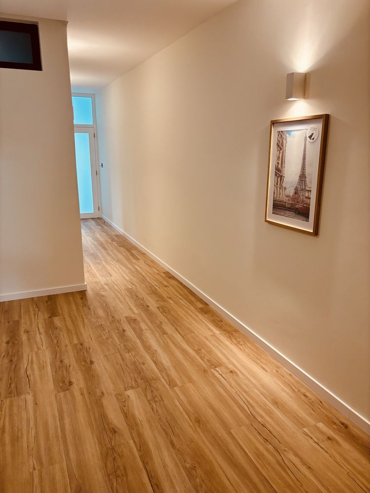 Quarto em moradia com 3 quartos para estudantes.