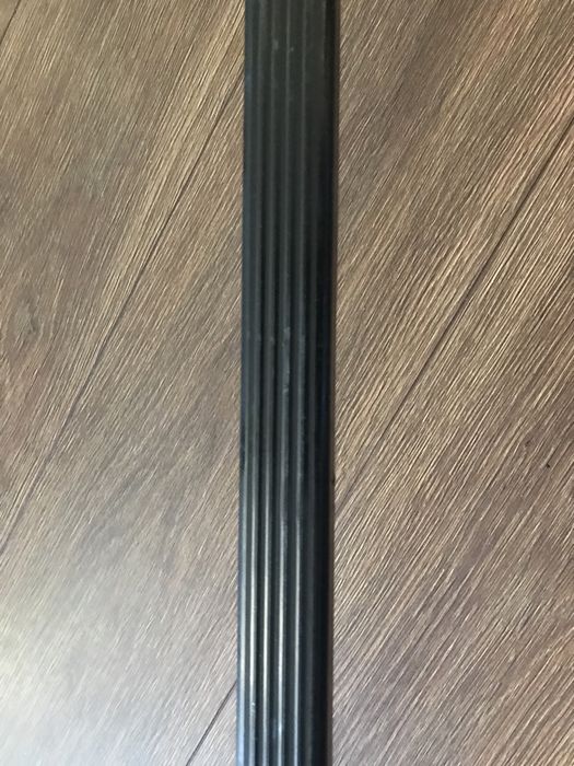 Bagażnik dachowy Thule.