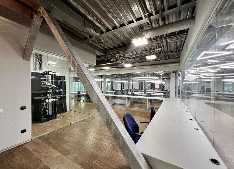 ЛОФТ офис с мебелью и кухней Солом'янський р-н (710 м2)