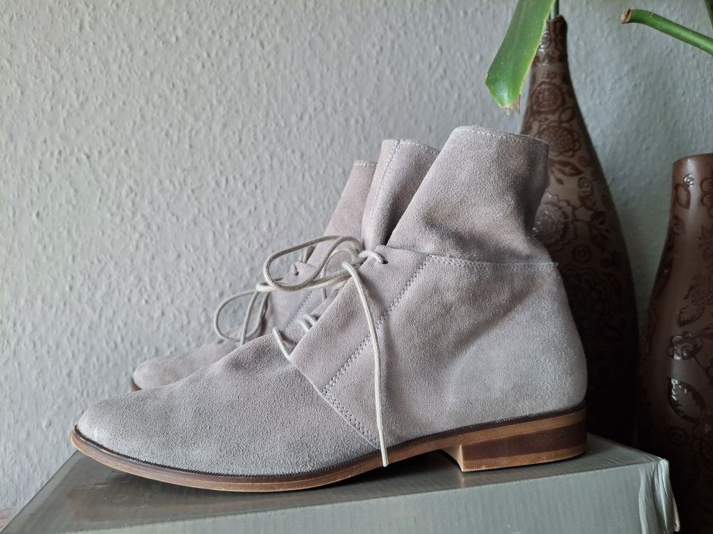 Catwalk  wiosenne botki zamszowe 41