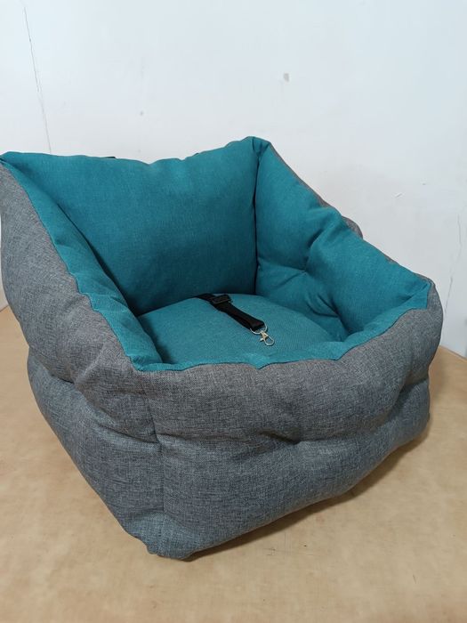 Автокрісла для собак