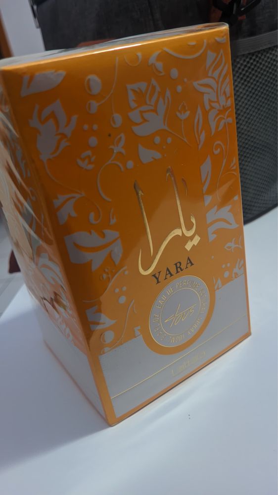YARA-TOUS/perfume árabe