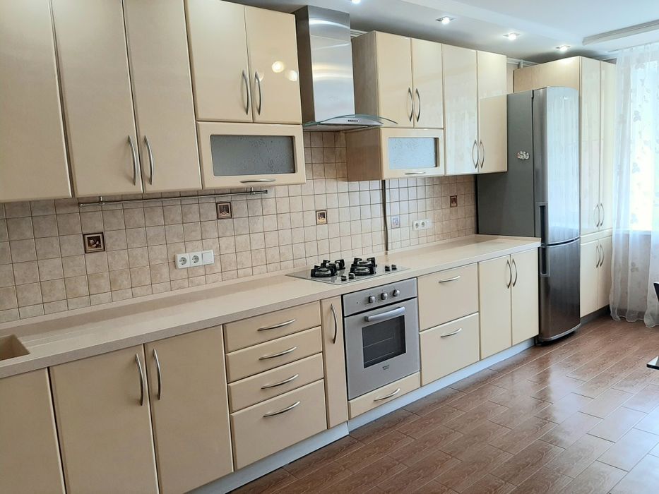 Продам 2 ком с АО, 5й этаж, Мебель, Техника, не угловая