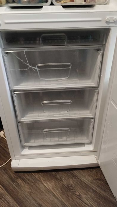 Срочно холодильник не работает движок