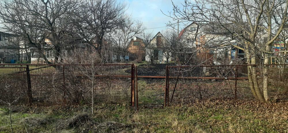 Продам дачу в садовому товаристві "Залив"