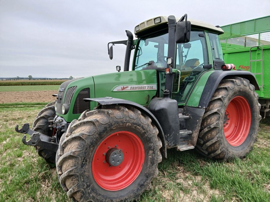 Ciagni rolniczy Fendt 716 Vario