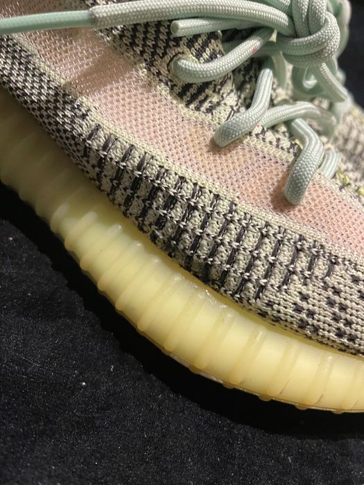 adidas Yeezy boost 350 v2 yeezreel 42 white grey  500 700 semi frozen