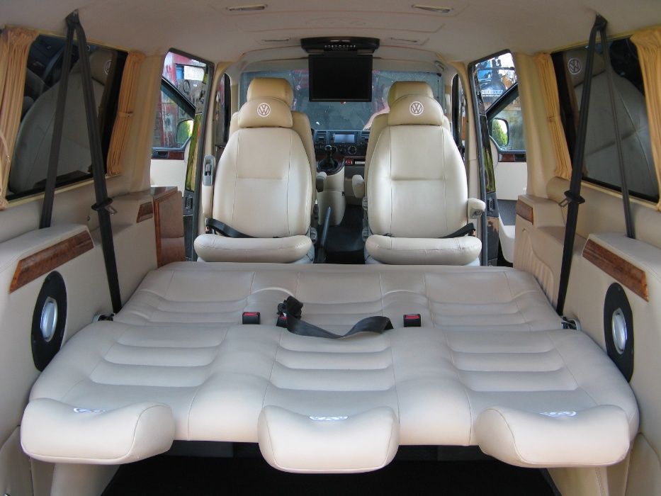 Перешивка автомобільного сидіння: індивідуальний дизайн та пошиття.