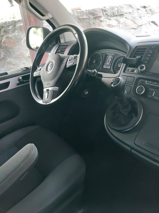 VW MULTIVAN 4motion Manual hak