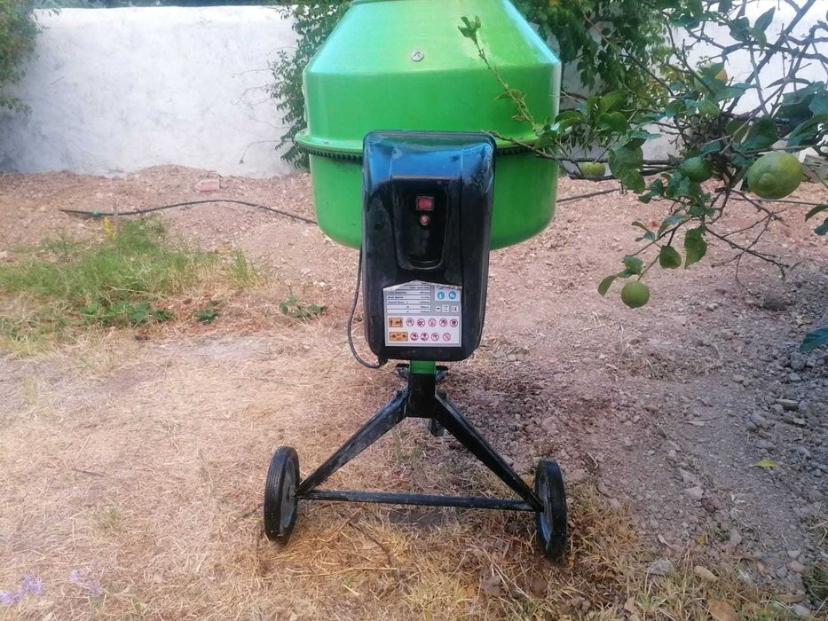 Betoneira 200 l serviu 2 semanas