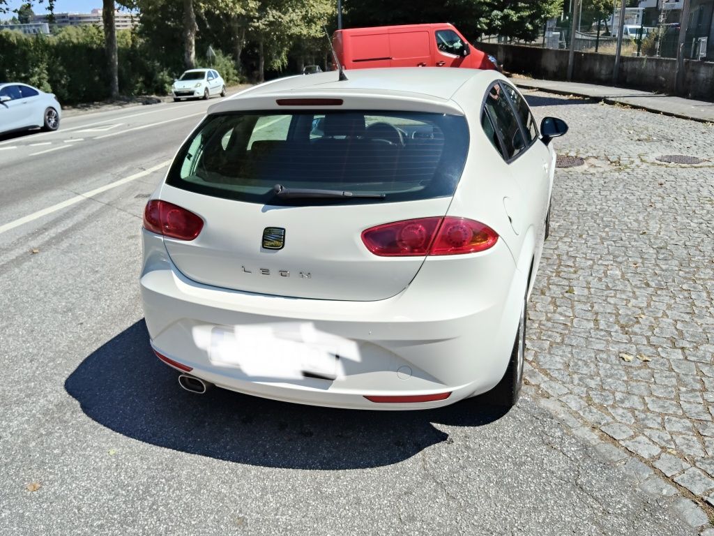 SEAT Leon 1.6 TDI 105 CV
