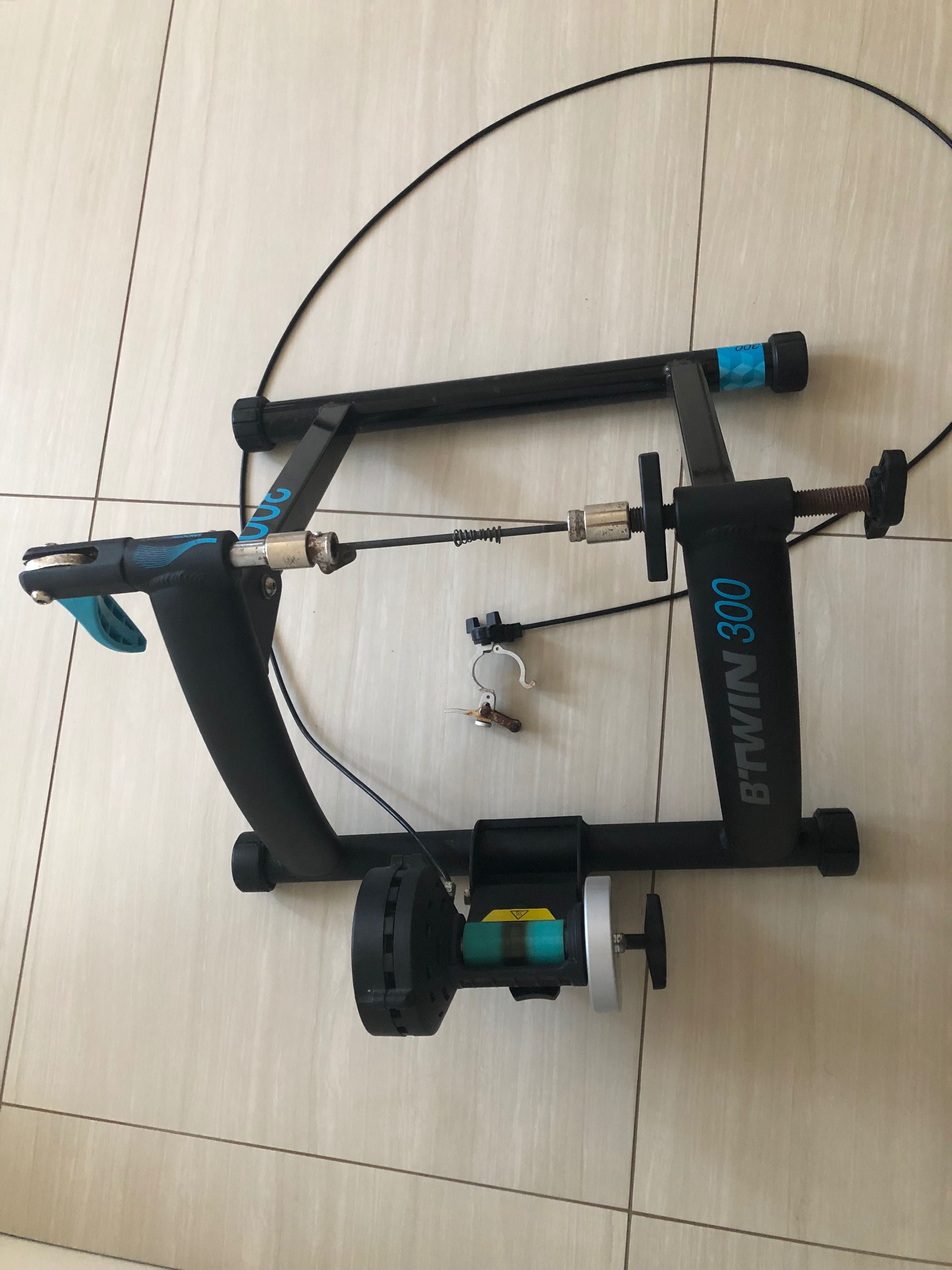 Trenażer rowerowy Btwin Inride 300