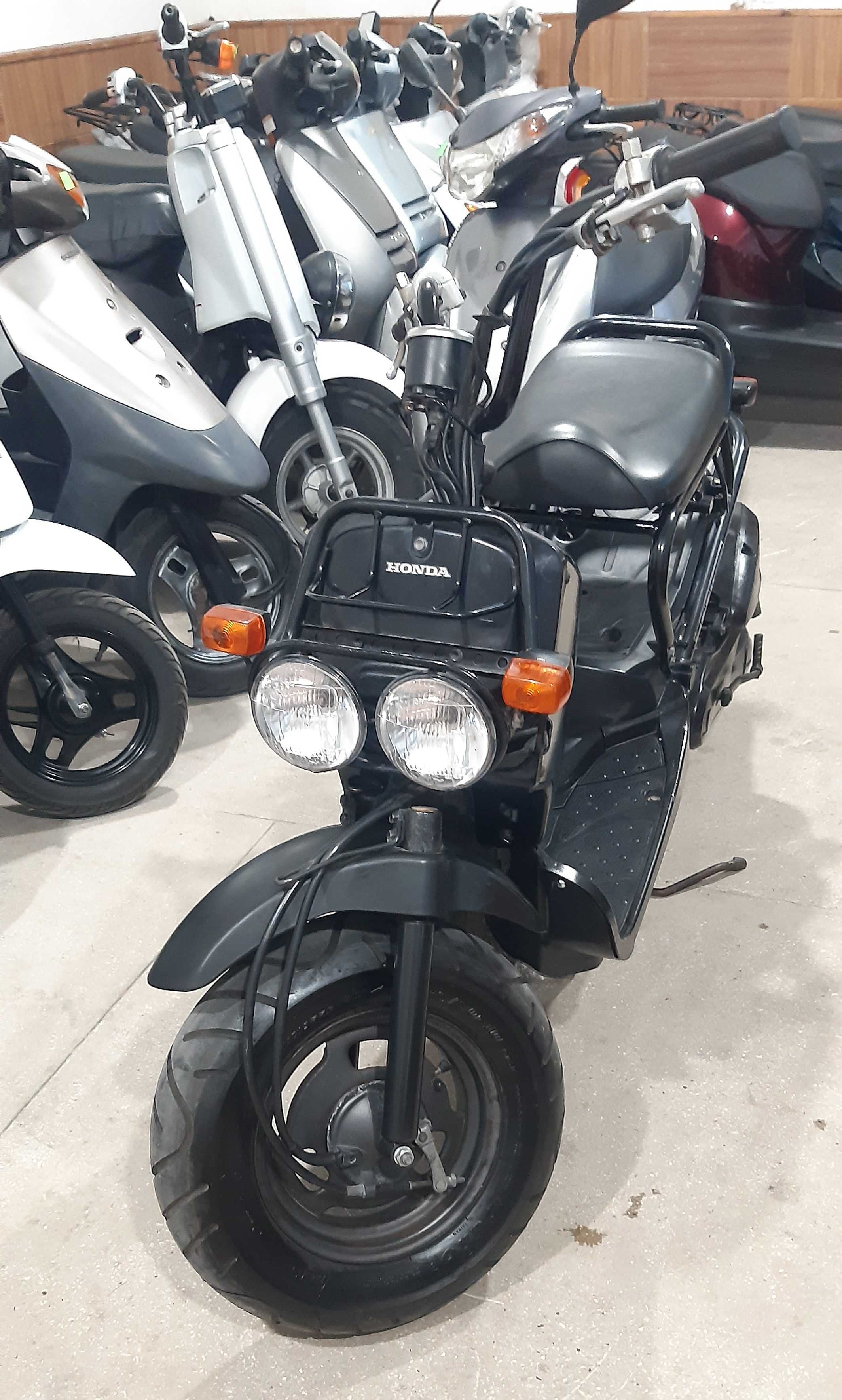 Скутер Honda ZOOMER