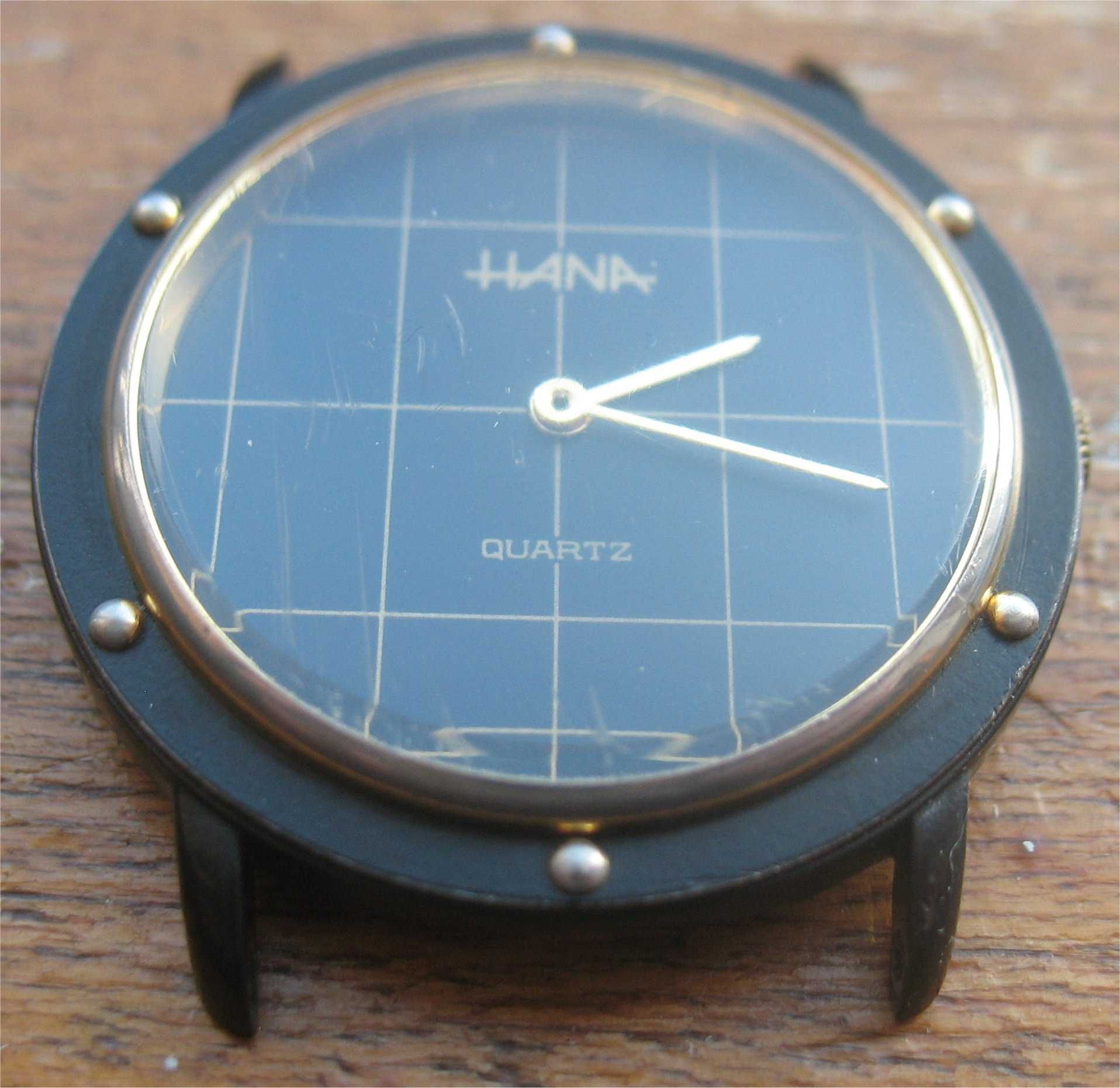 Relógio Vintage Hana - Quartz (movimento suiço)