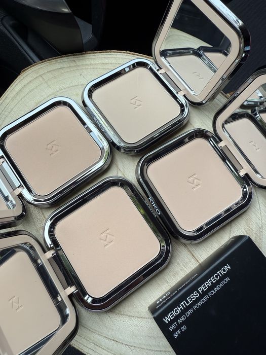 Пудра Kiko Milano Weightless Perfection Wet And Dry Powder Foundation