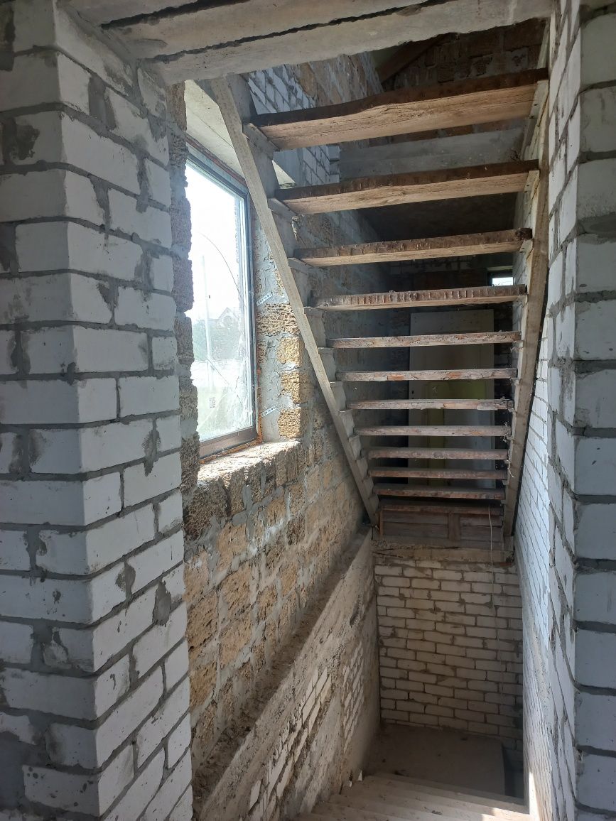 Продам дом без внутренних работ в пос. Малая Рогань