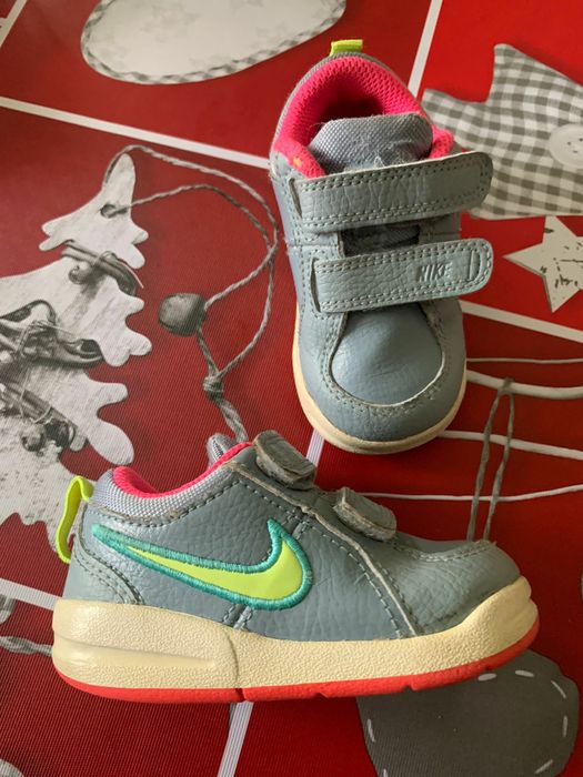 tênis Nike tamanho 21