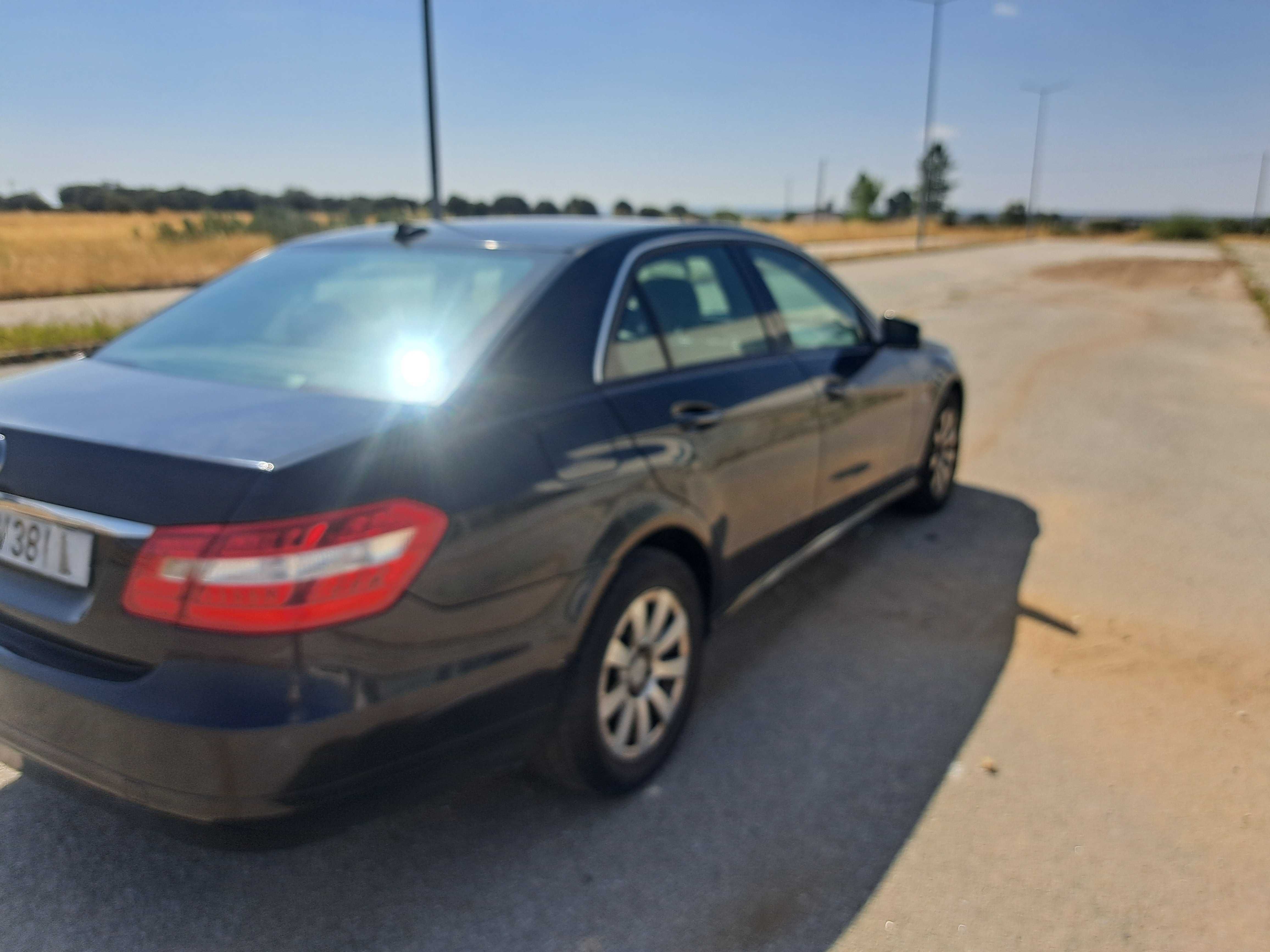 Mercedes-Benz E 200  BlueEfficienny - 10