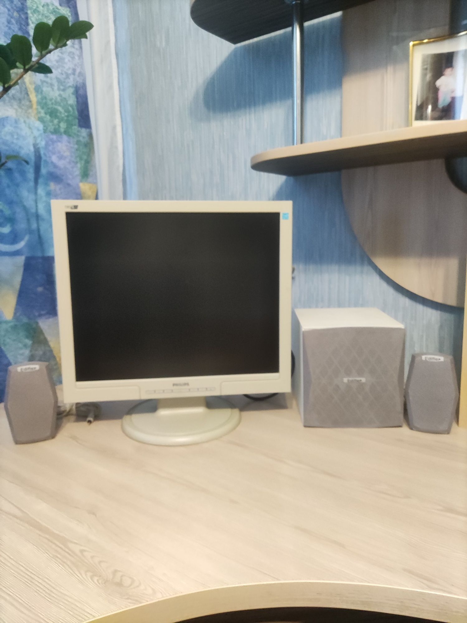 Продам Монитор Philips 19"